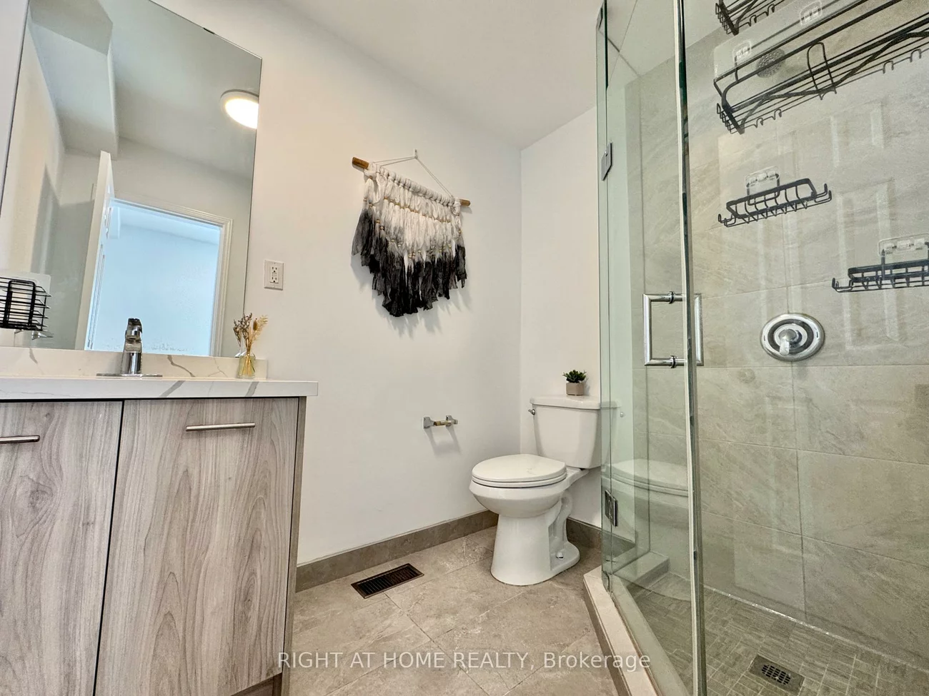 469, Queen, Central Newmarket, Newmarket