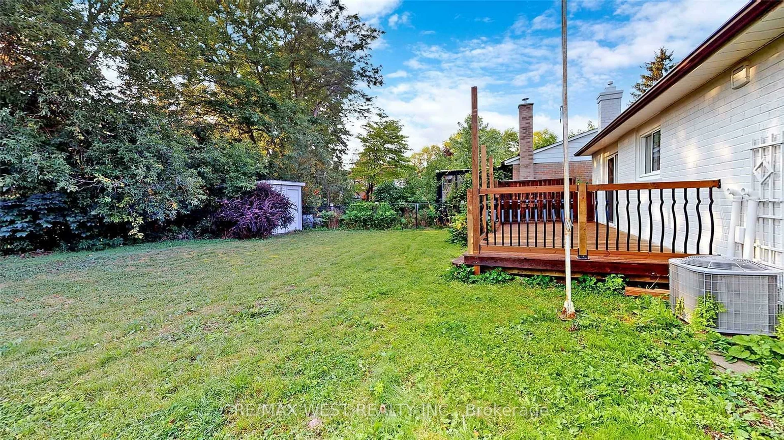 360, Dixon, Central Newmarket, Newmarket