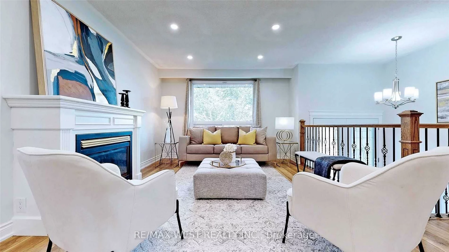 360, Dixon, Central Newmarket, Newmarket