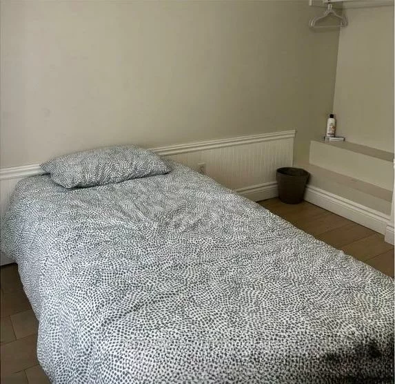 252, William Roe, Central Newmarket, Newmarket