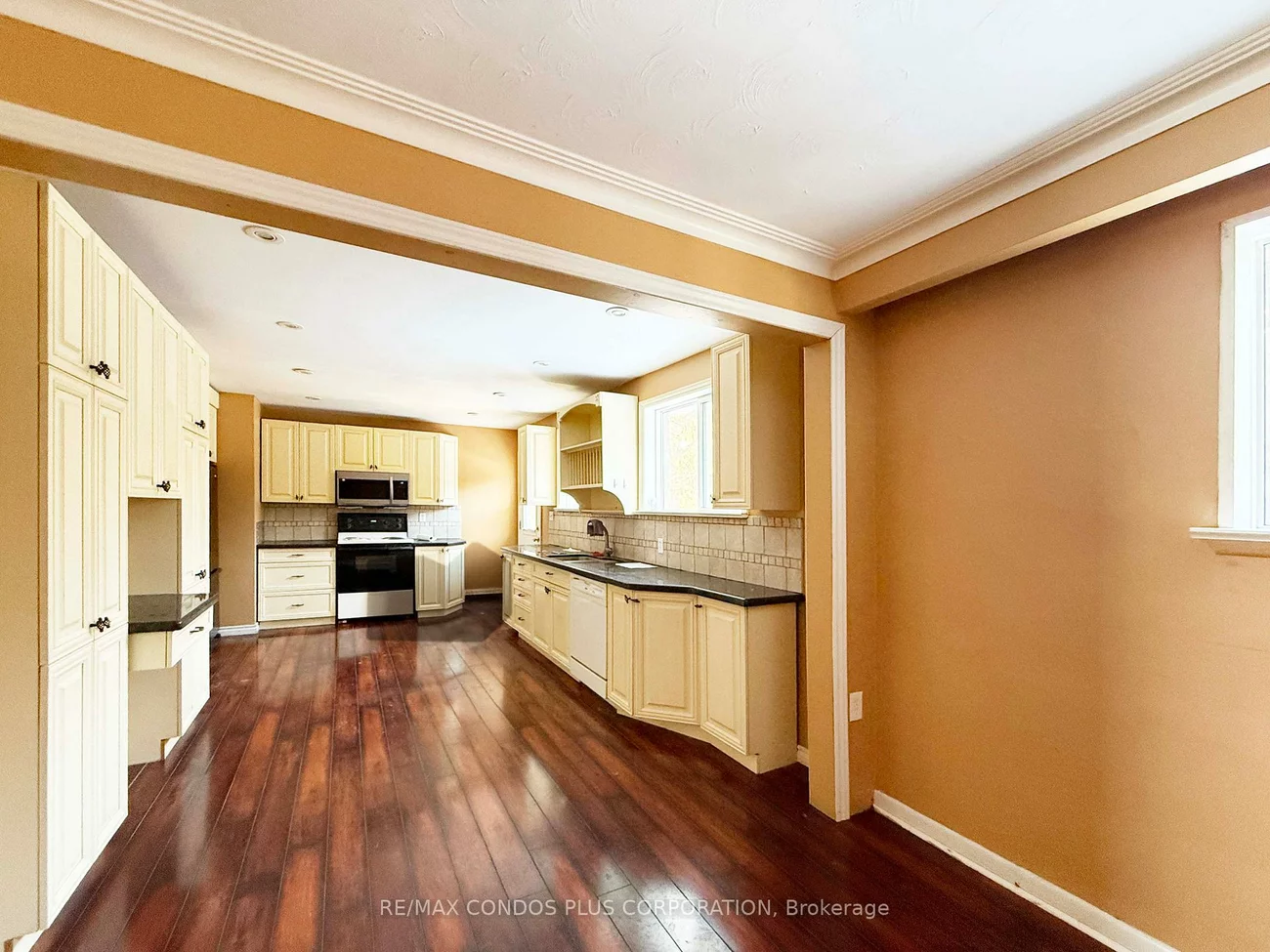 105, Park, Central Newmarket, Newmarket