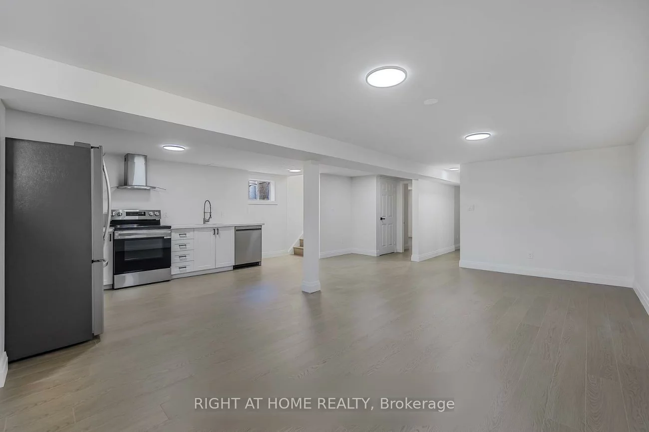 703, Sunnypoint, Huron Heights-Leslie Valley, Newmarket