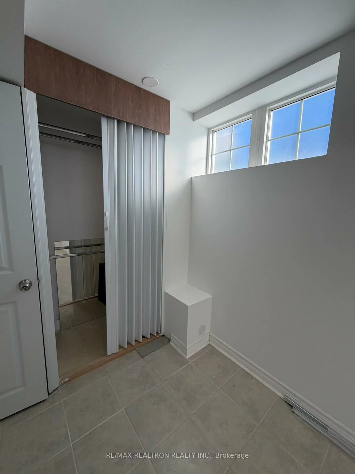 700, Columbus, Summerhill Estates, Newmarket