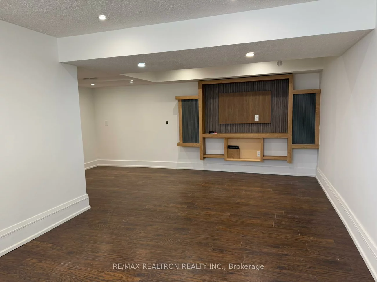 700, Columbus, Summerhill Estates, Newmarket