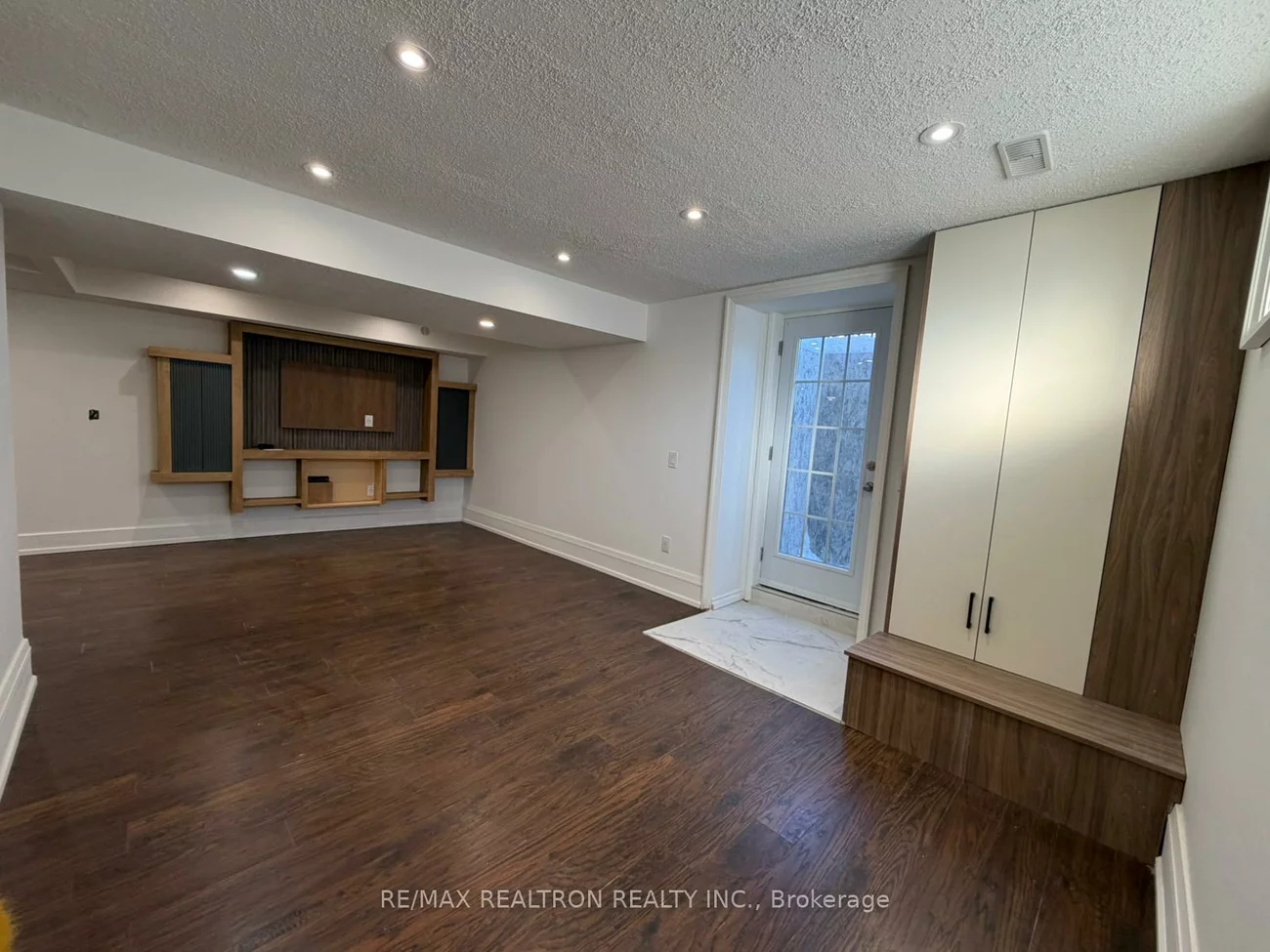 700, Columbus, Summerhill Estates, Newmarket