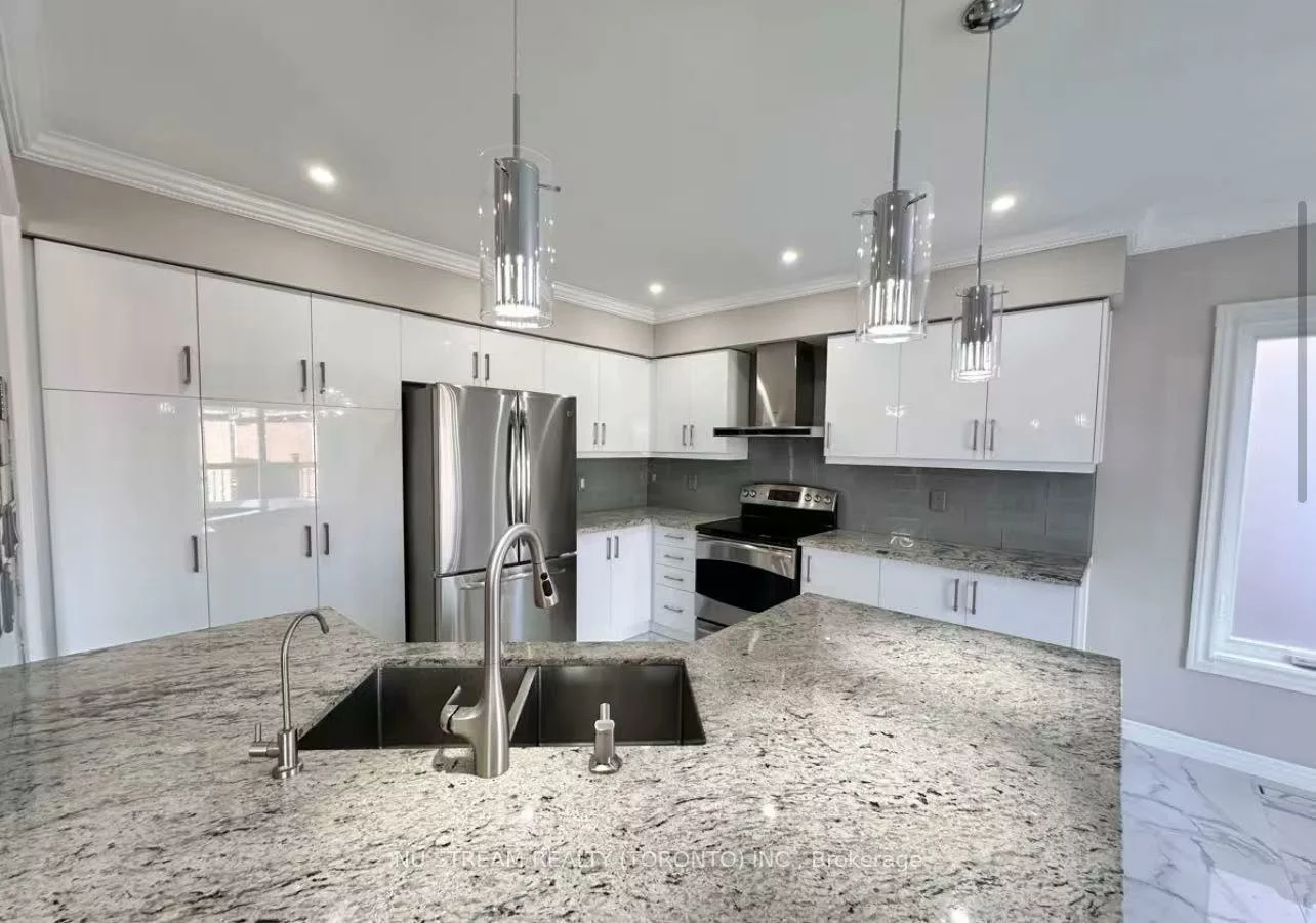 85, Patti Mcculloch, Woodland Hill, Newmarket