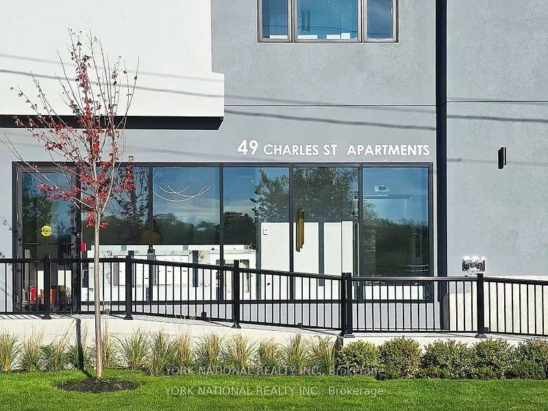 49, Charles, Central Newmarket, Newmarket