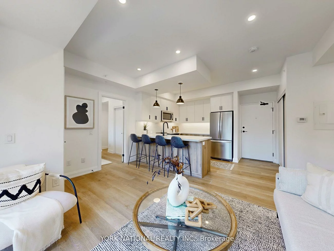 49, Charles, Central Newmarket, Newmarket