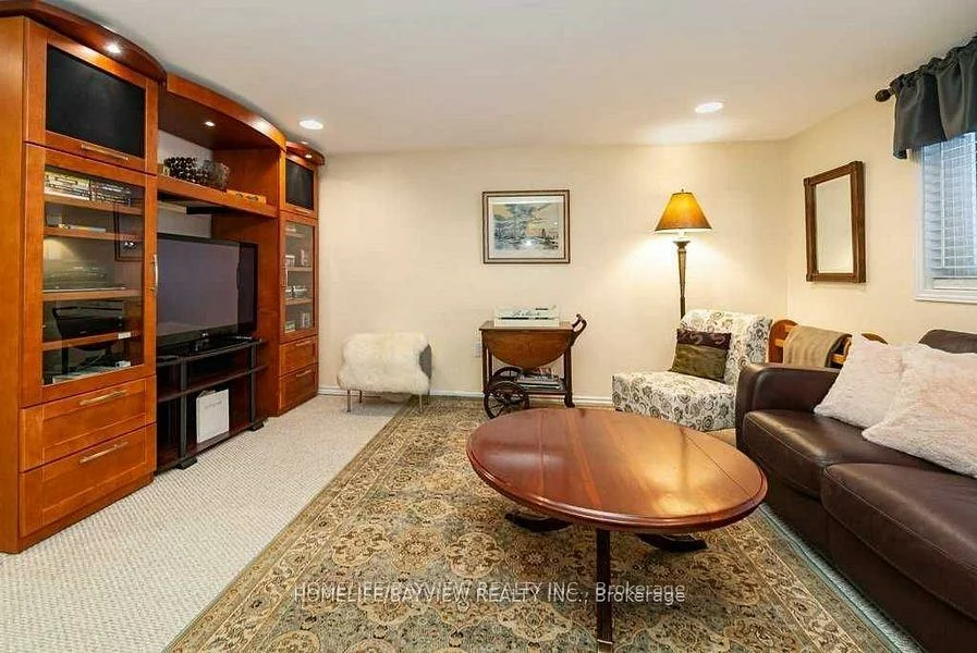 798, Hilton, Stonehaven-Wyndham, Newmarket