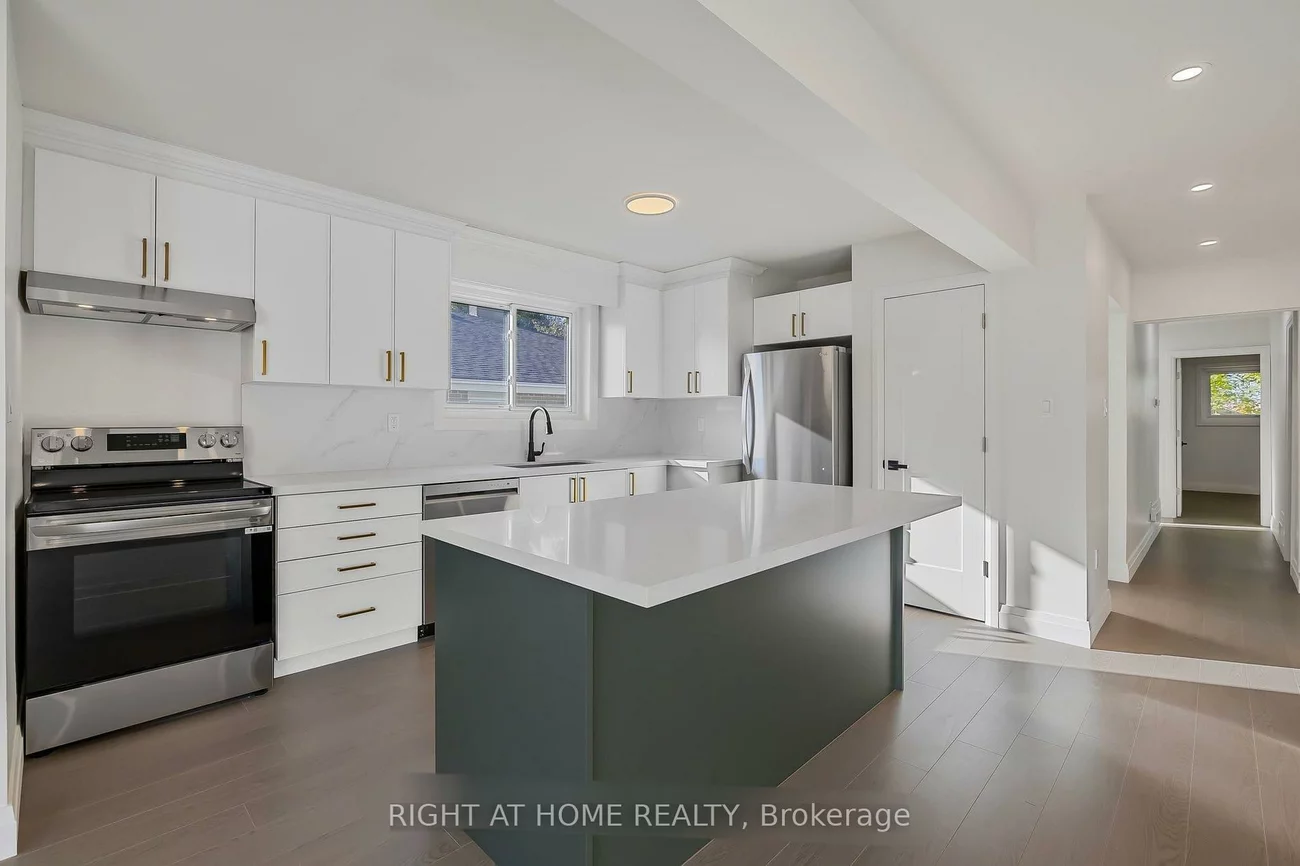 703, Sunnypoint, Huron Heights-Leslie Valley, Newmarket