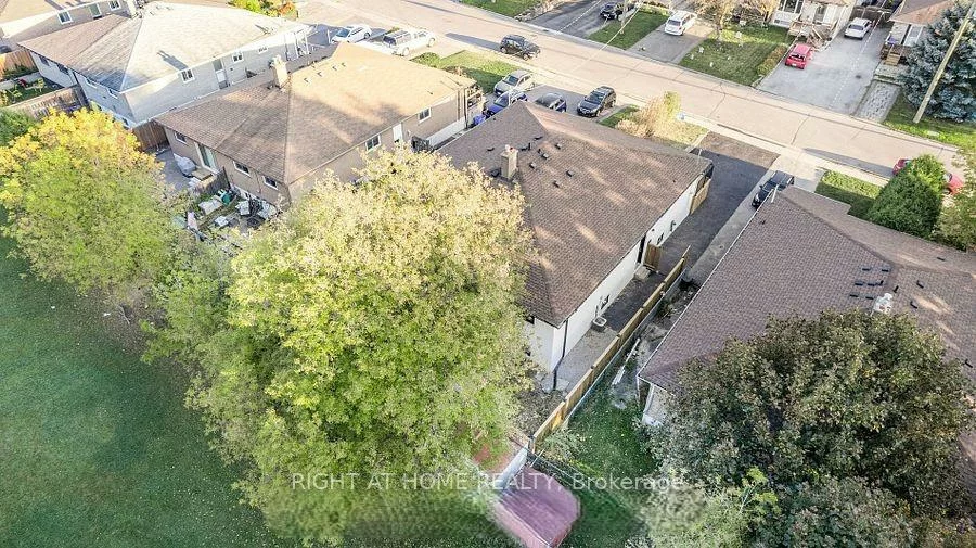 703, Sunnypoint, Huron Heights-Leslie Valley, Newmarket