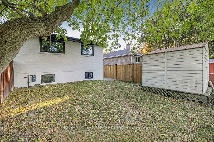 703, Sunnypoint, Huron Heights-Leslie Valley, Newmarket