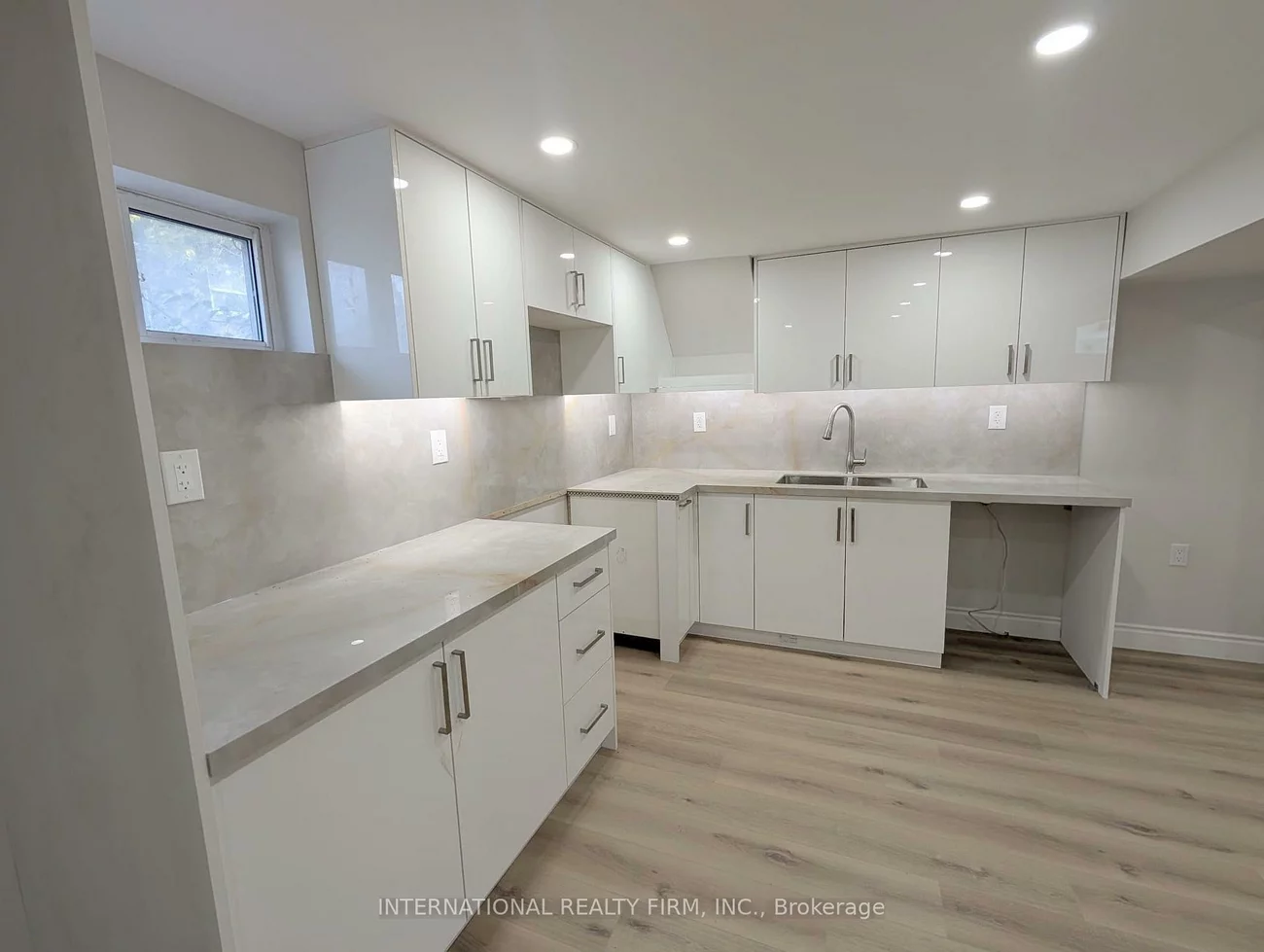 198, Cherrywood, Bristol-London, Newmarket