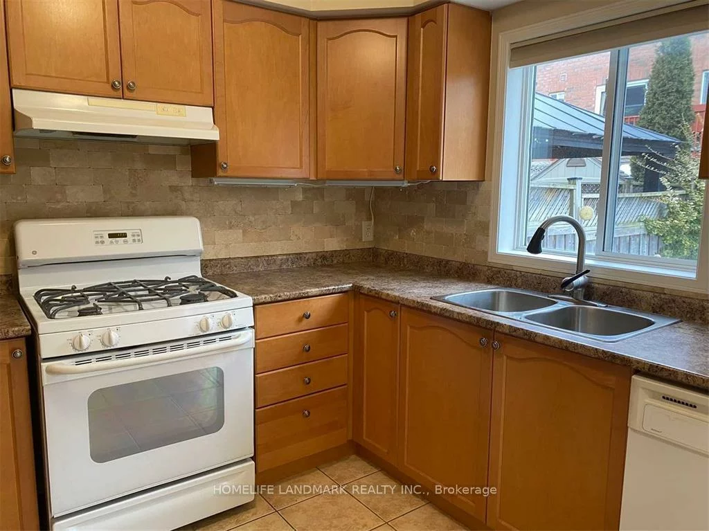 97, Gail Parks, Woodland Hill, Newmarket