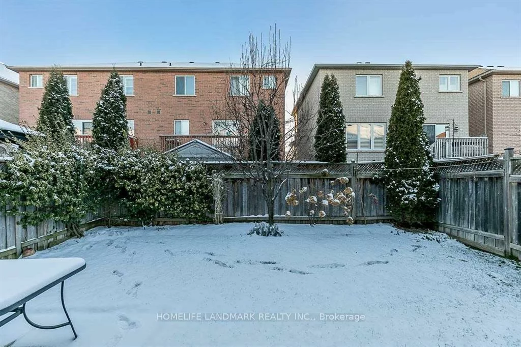 97, Gail Parks, Woodland Hill, Newmarket