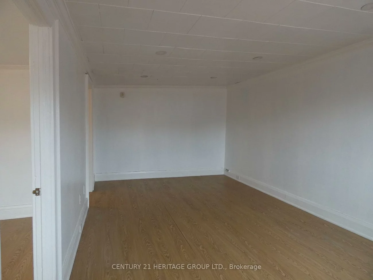 201, Main, Central Newmarket, Newmarket