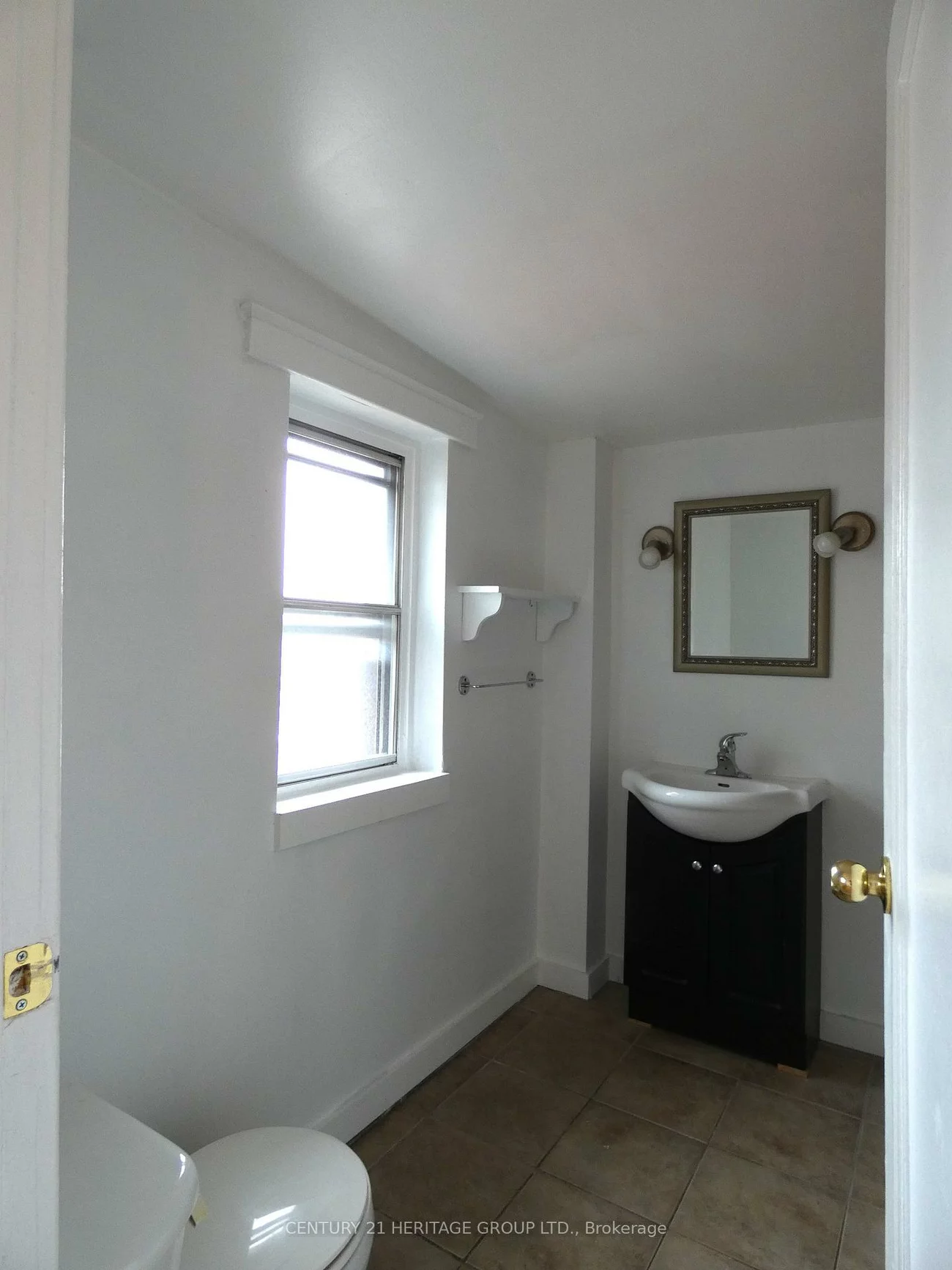 201, Main, Central Newmarket, Newmarket