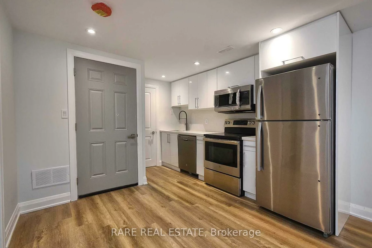 980, Jacarandah, Huron Heights-Leslie Valley, Newmarket