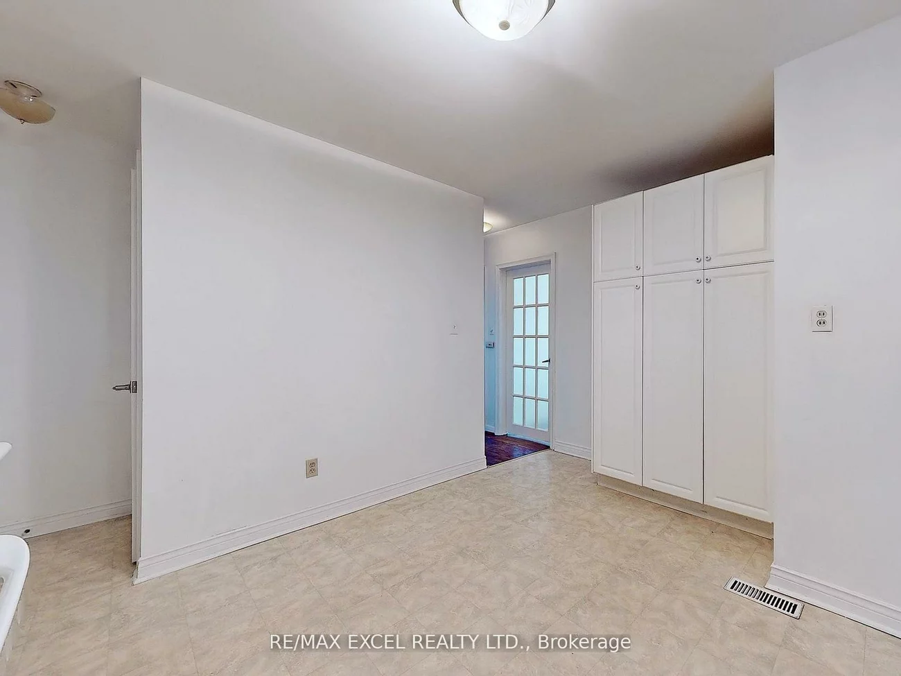 195, Parkview, Central Newmarket, Newmarket