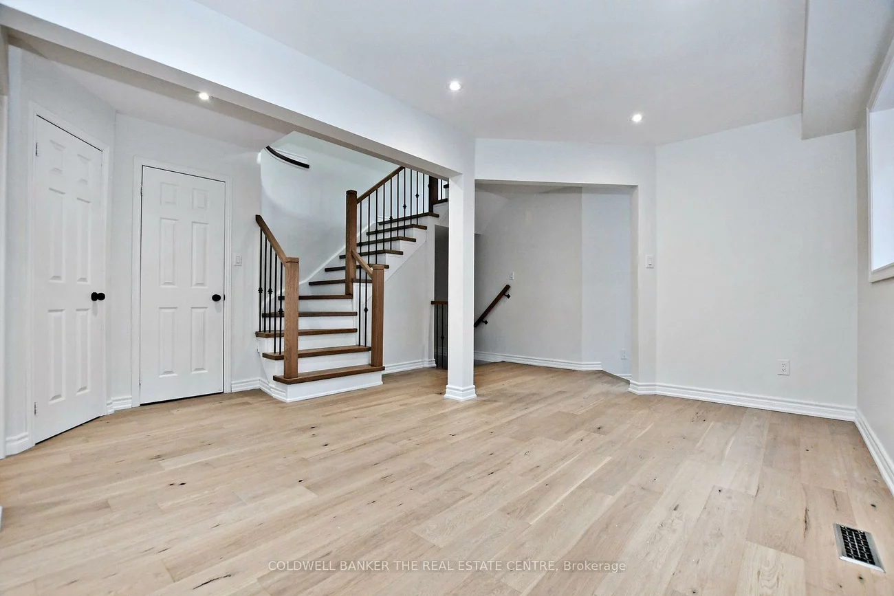 582, Skinner, Stonehaven-Wyndham, Newmarket