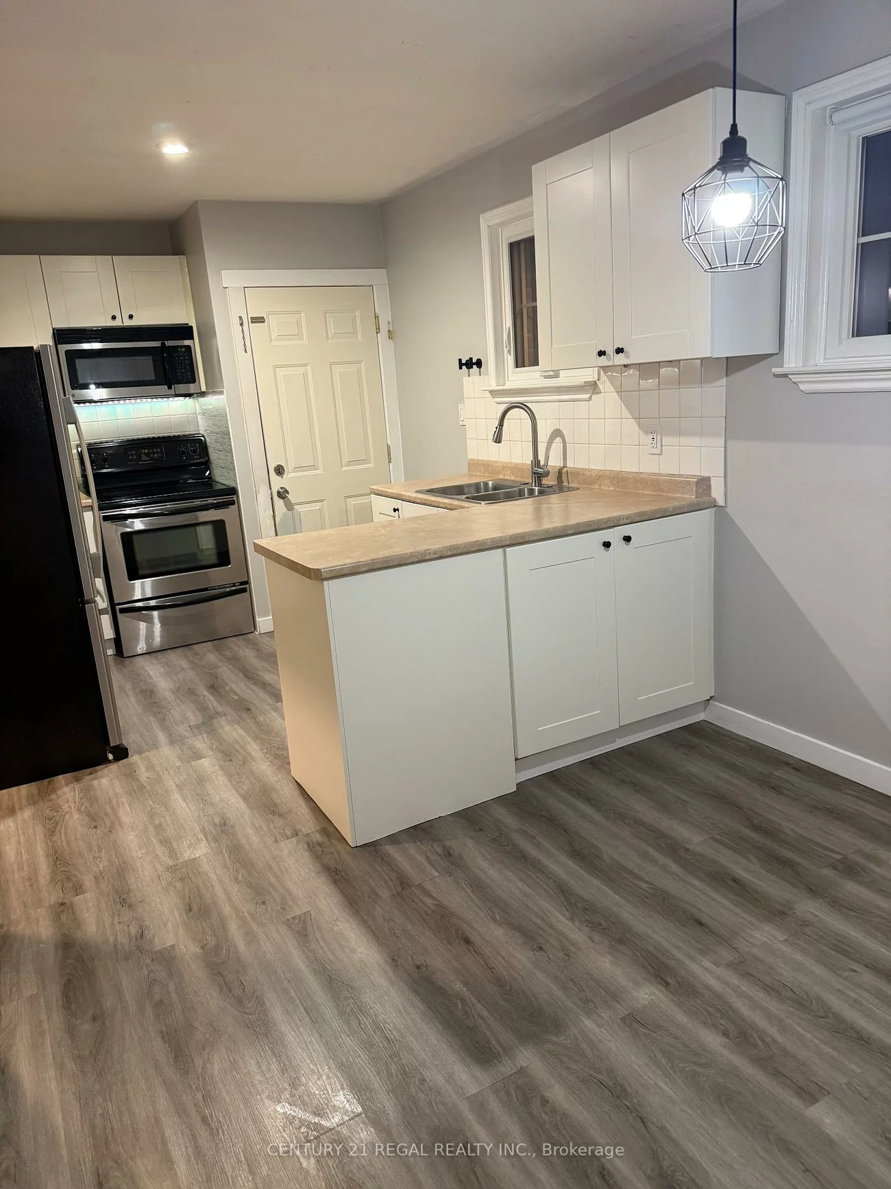 257, Silverbirch, Bristol-London, Newmarket