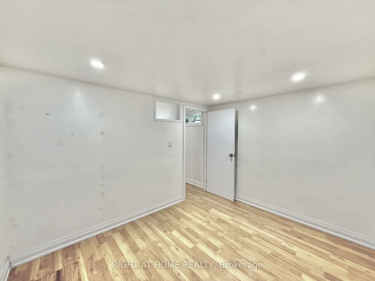 116, Cherrywood, Bristol-London, Newmarket