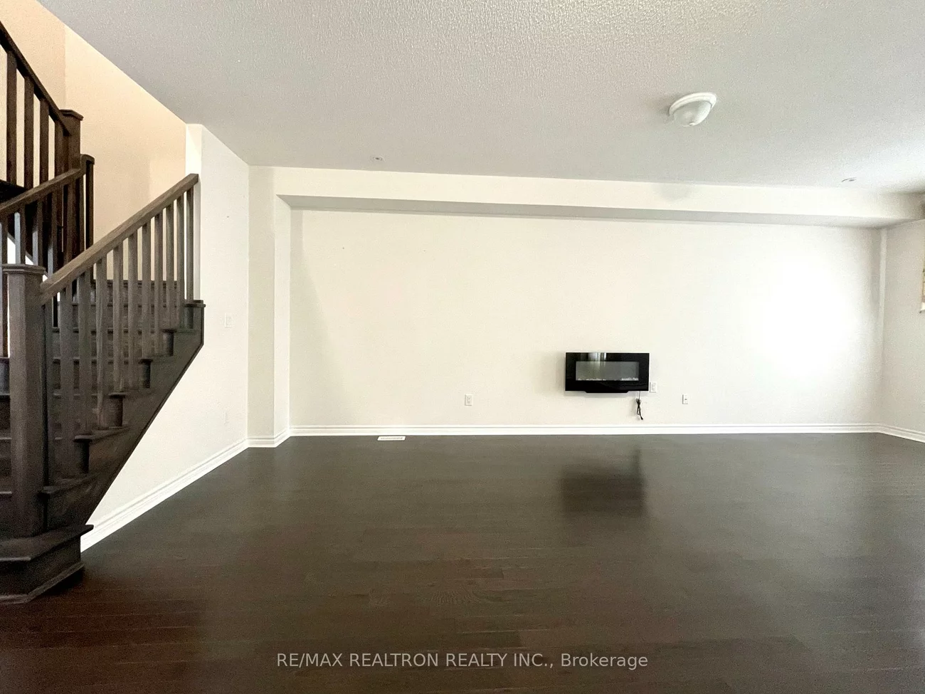 67, Gordon, Gorham-College Manor, Newmarket