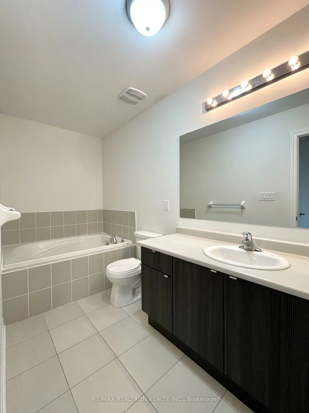 67, Gordon, Gorham-College Manor, Newmarket