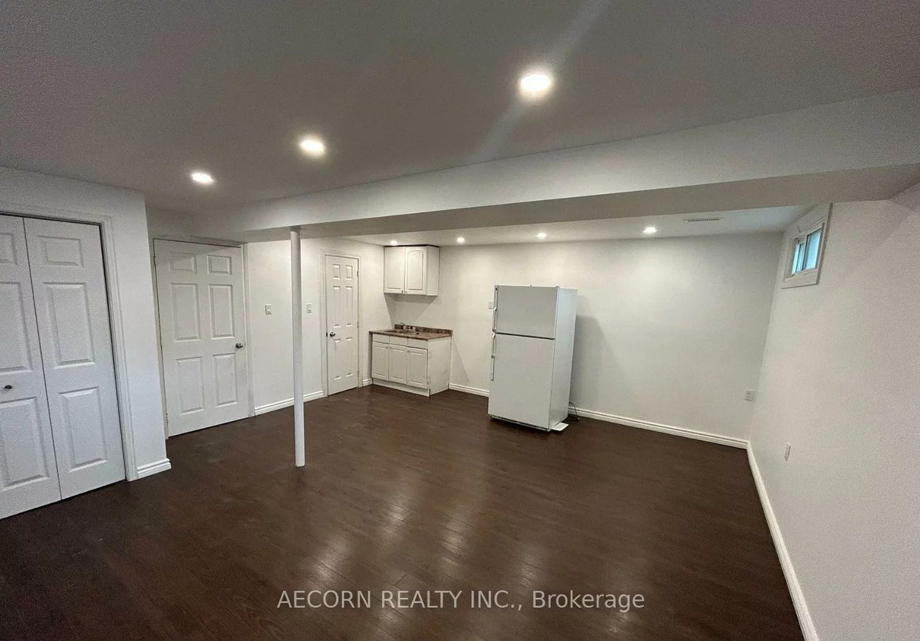 411, Sandford, Central Newmarket, Newmarket