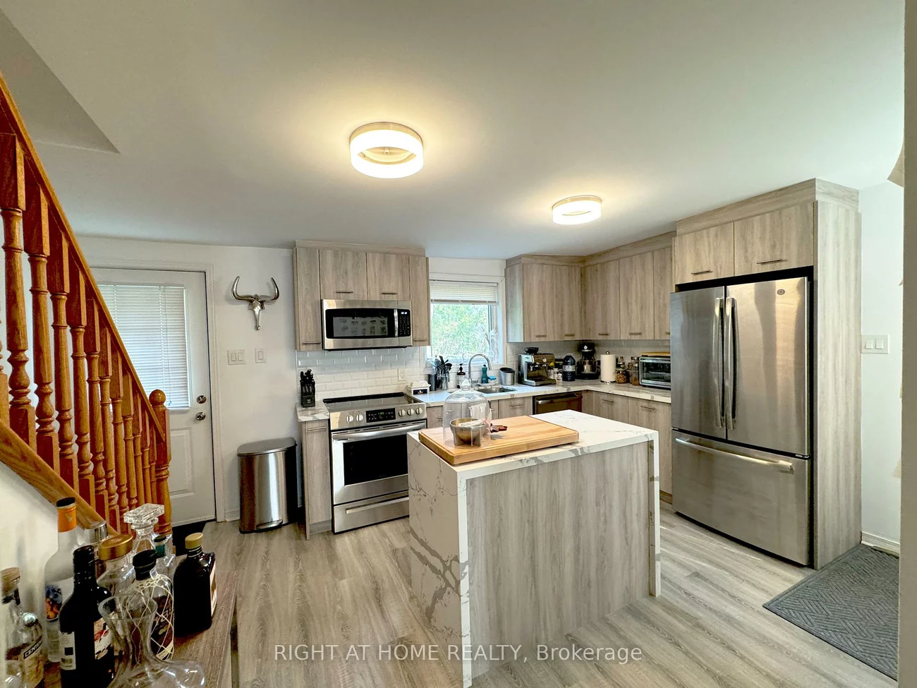 469, Queen, Central Newmarket, Newmarket