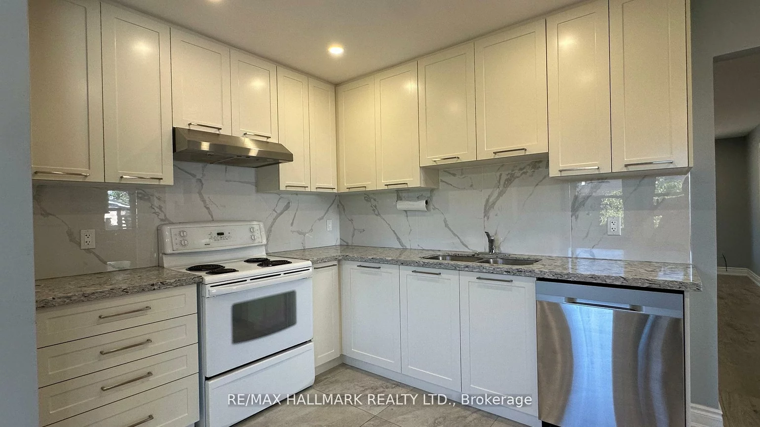 361, Terry, Central Newmarket, Newmarket