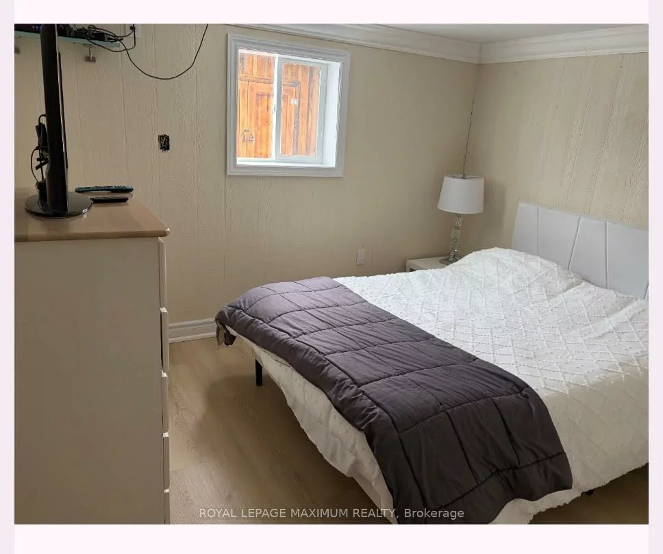 121, Bolton, Huron Heights-Leslie Valley, Newmarket