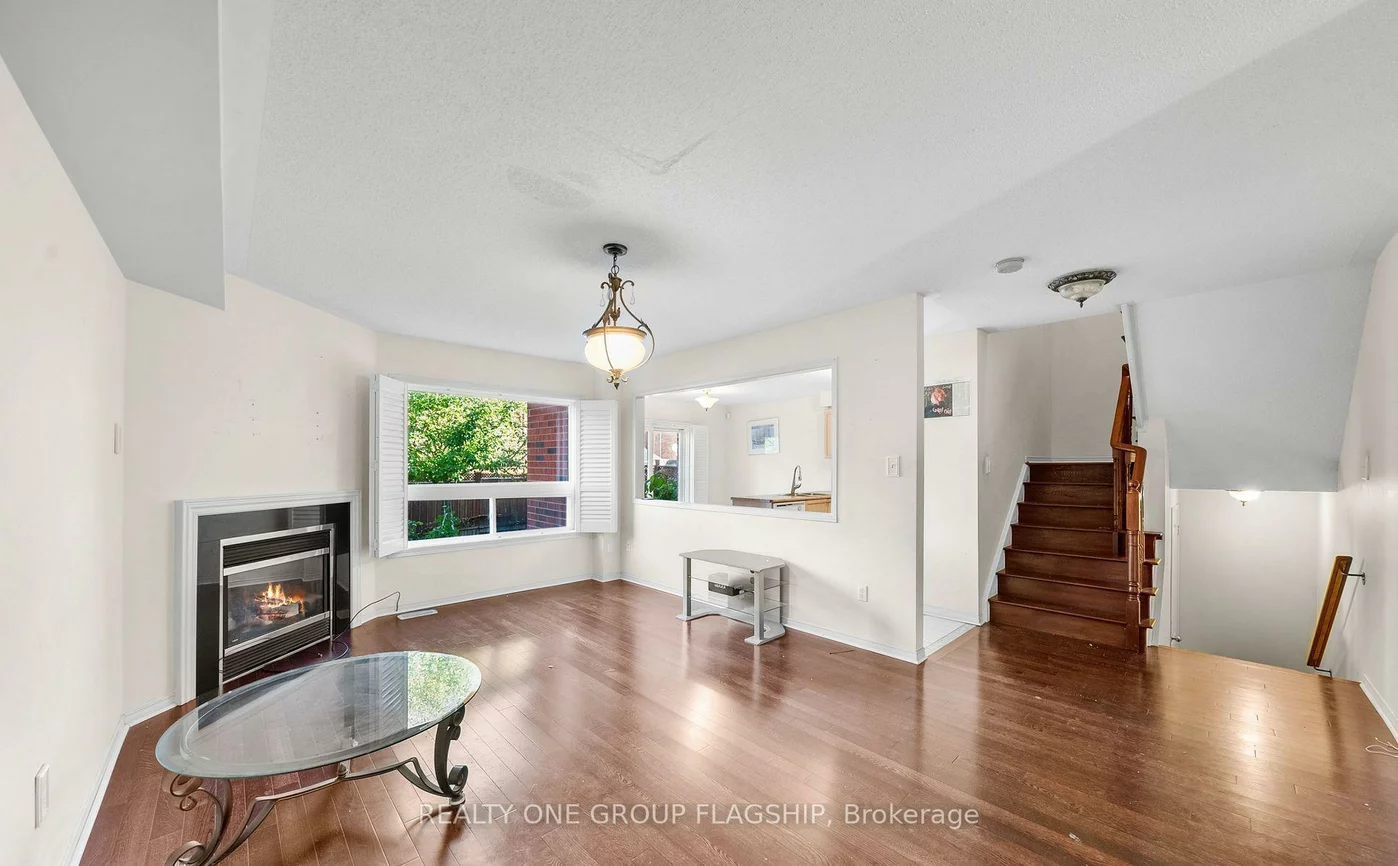 909, Oaktree, Summerhill Estates, Newmarket