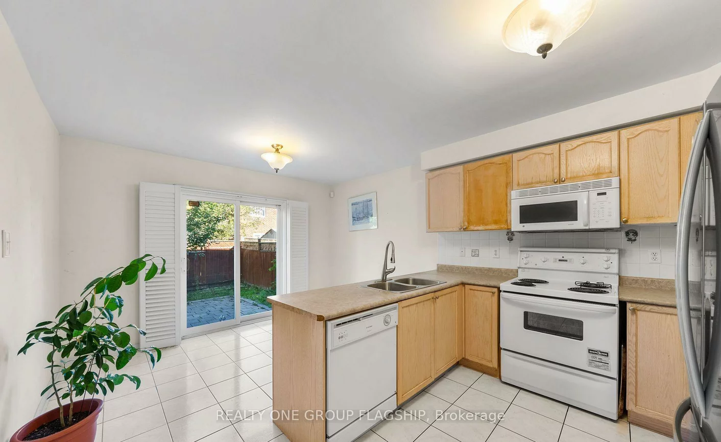 909, Oaktree, Summerhill Estates, Newmarket