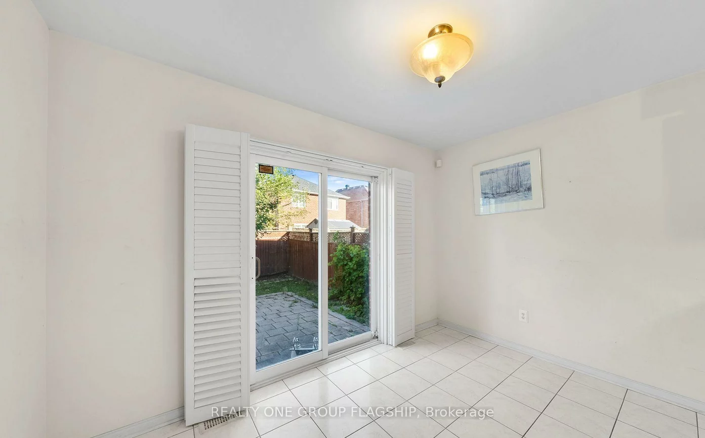 909, Oaktree, Summerhill Estates, Newmarket