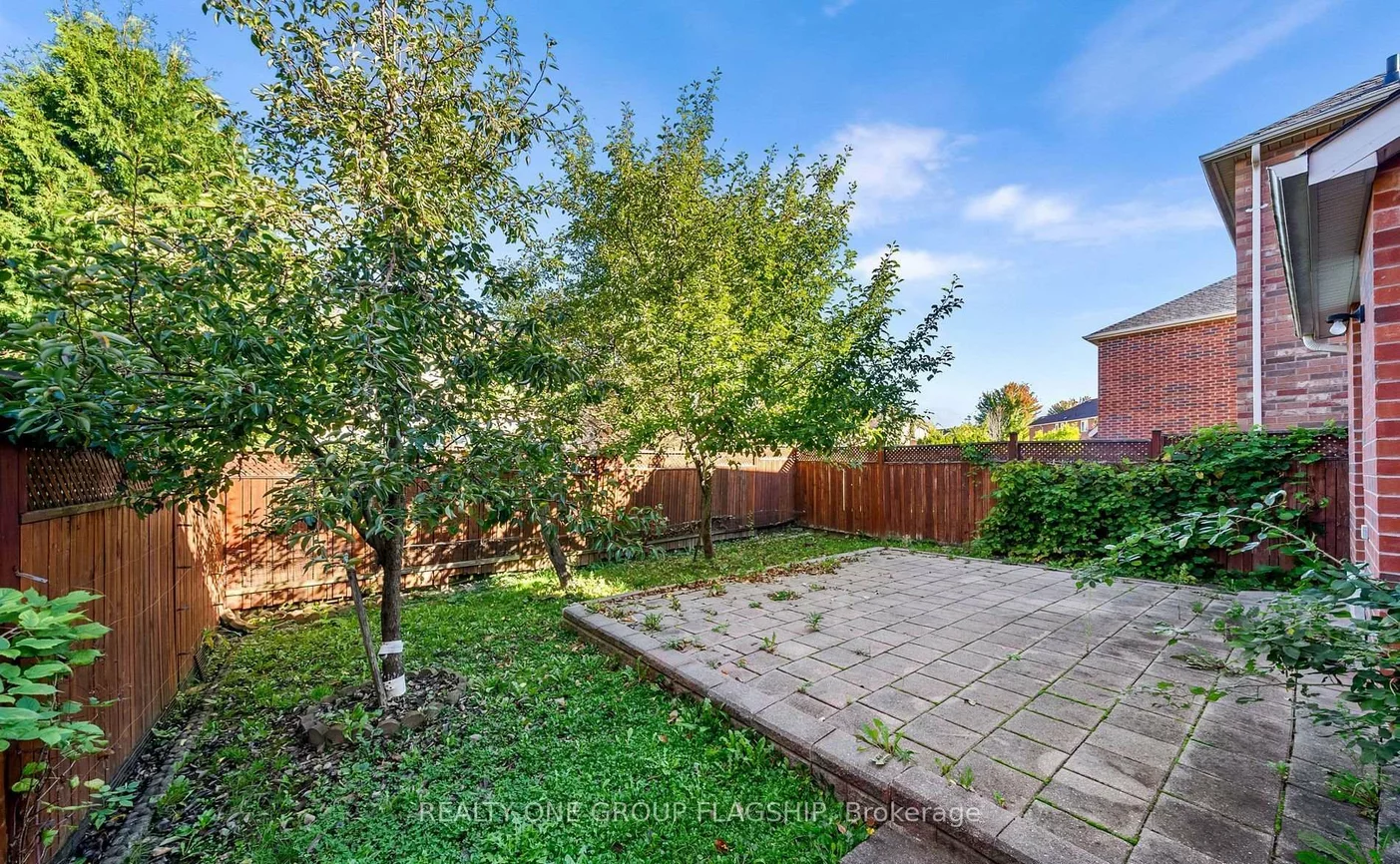 909, Oaktree, Summerhill Estates, Newmarket