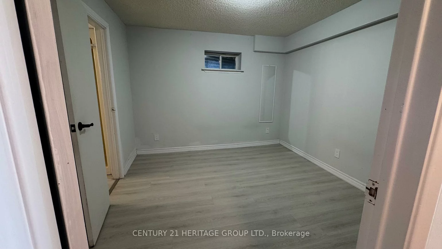 735, Pam, Huron Heights-Leslie Valley, Newmarket