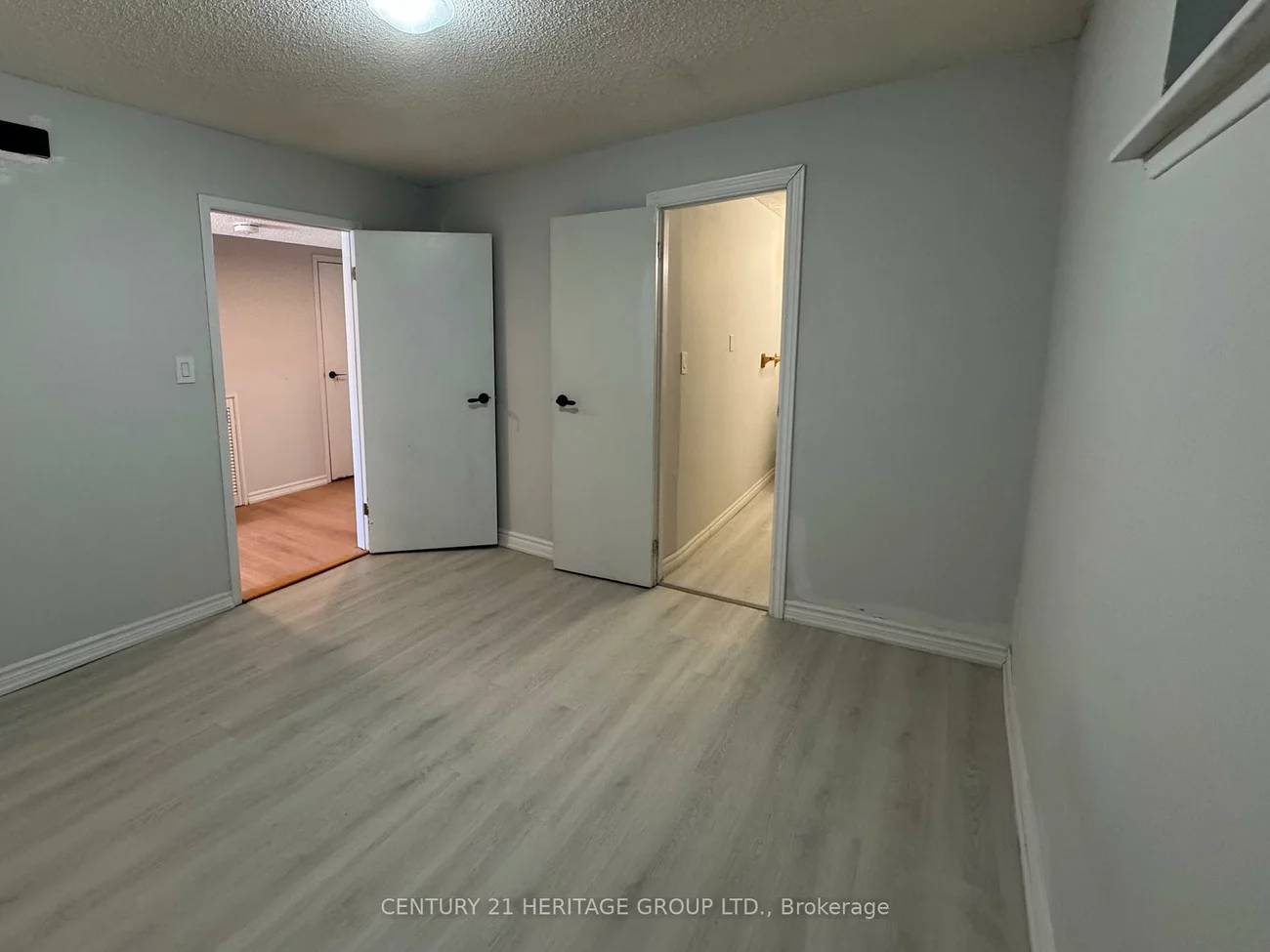 735, Pam, Huron Heights-Leslie Valley, Newmarket