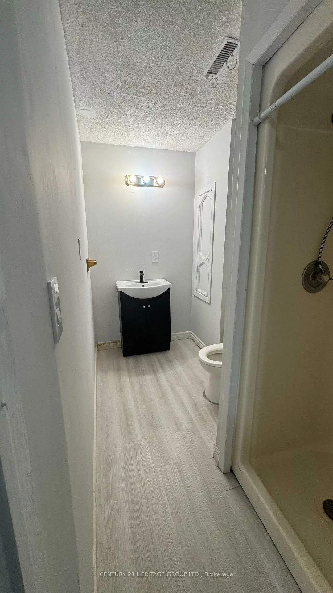 735, Pam, Huron Heights-Leslie Valley, Newmarket