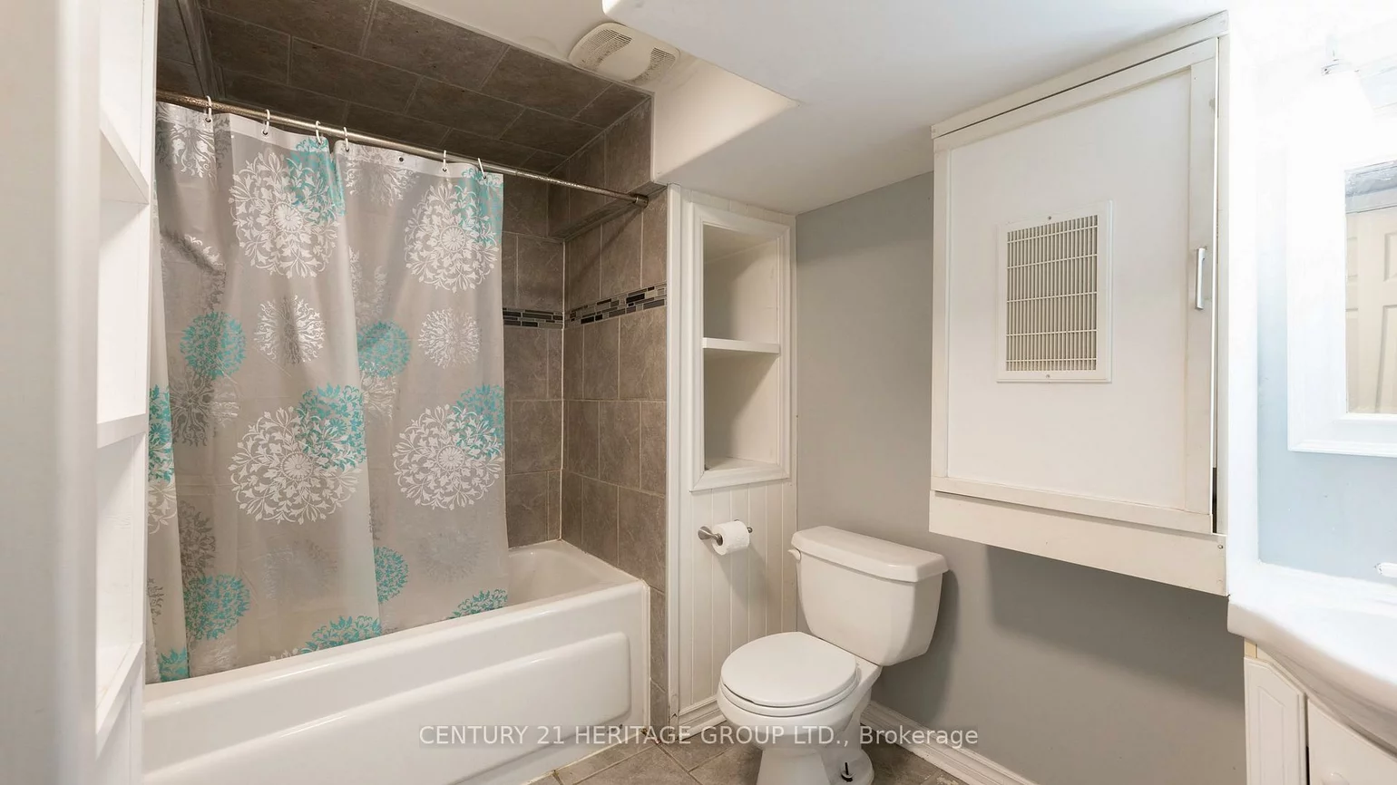 795, Greenfield, Huron Heights-Leslie Valley, Newmarket