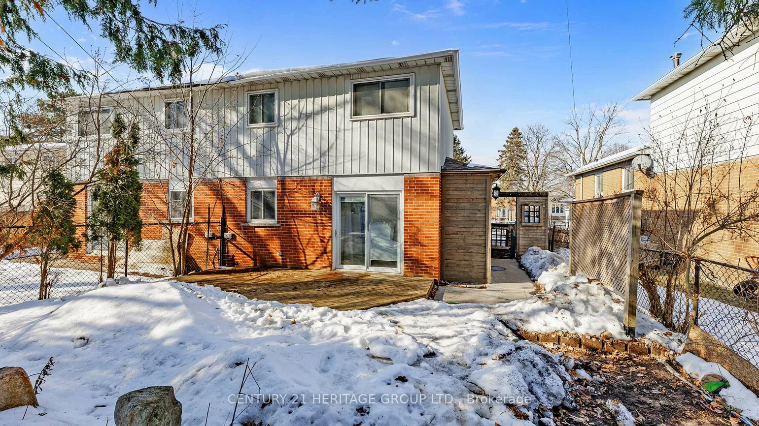 795, Greenfield, Huron Heights-Leslie Valley, Newmarket