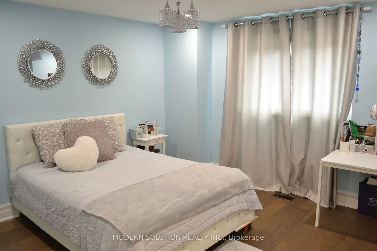 65, Manning, Gorham-College Manor, Newmarket