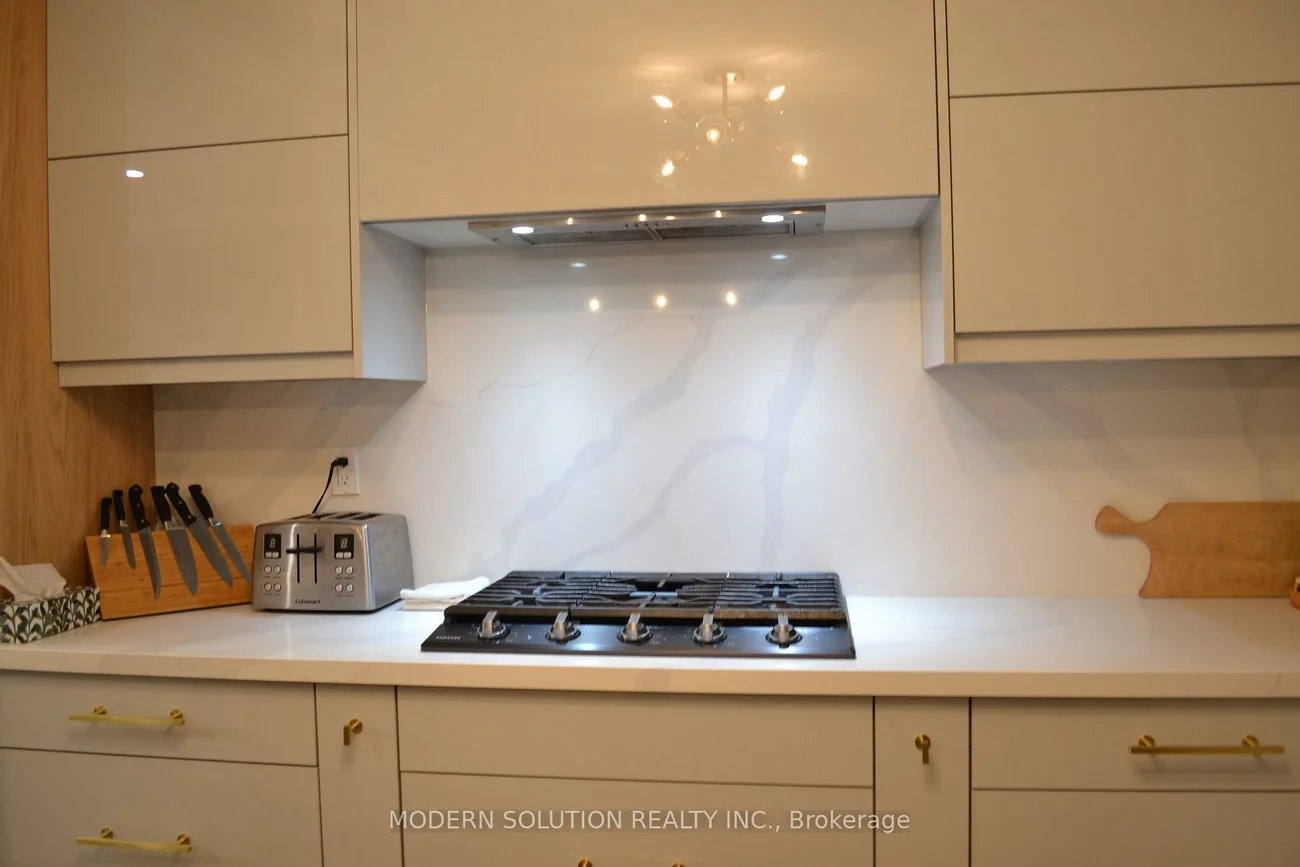 65, Manning, Gorham-College Manor, Newmarket