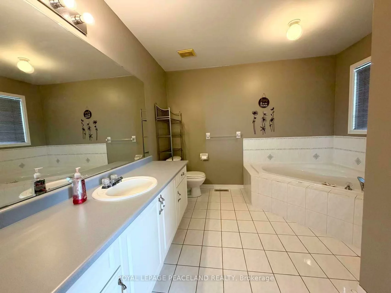 367, Marble, Woodland Hill, Newmarket