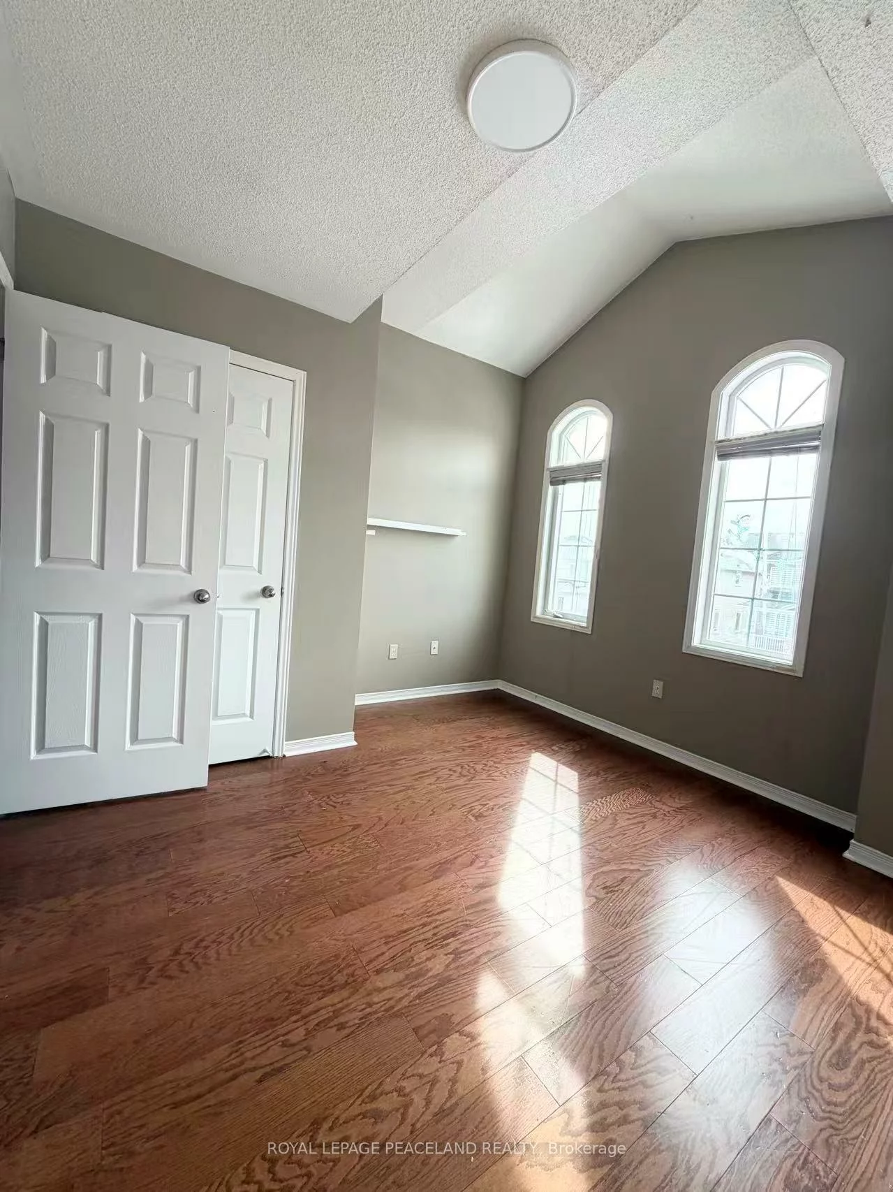 367, Marble, Woodland Hill, Newmarket