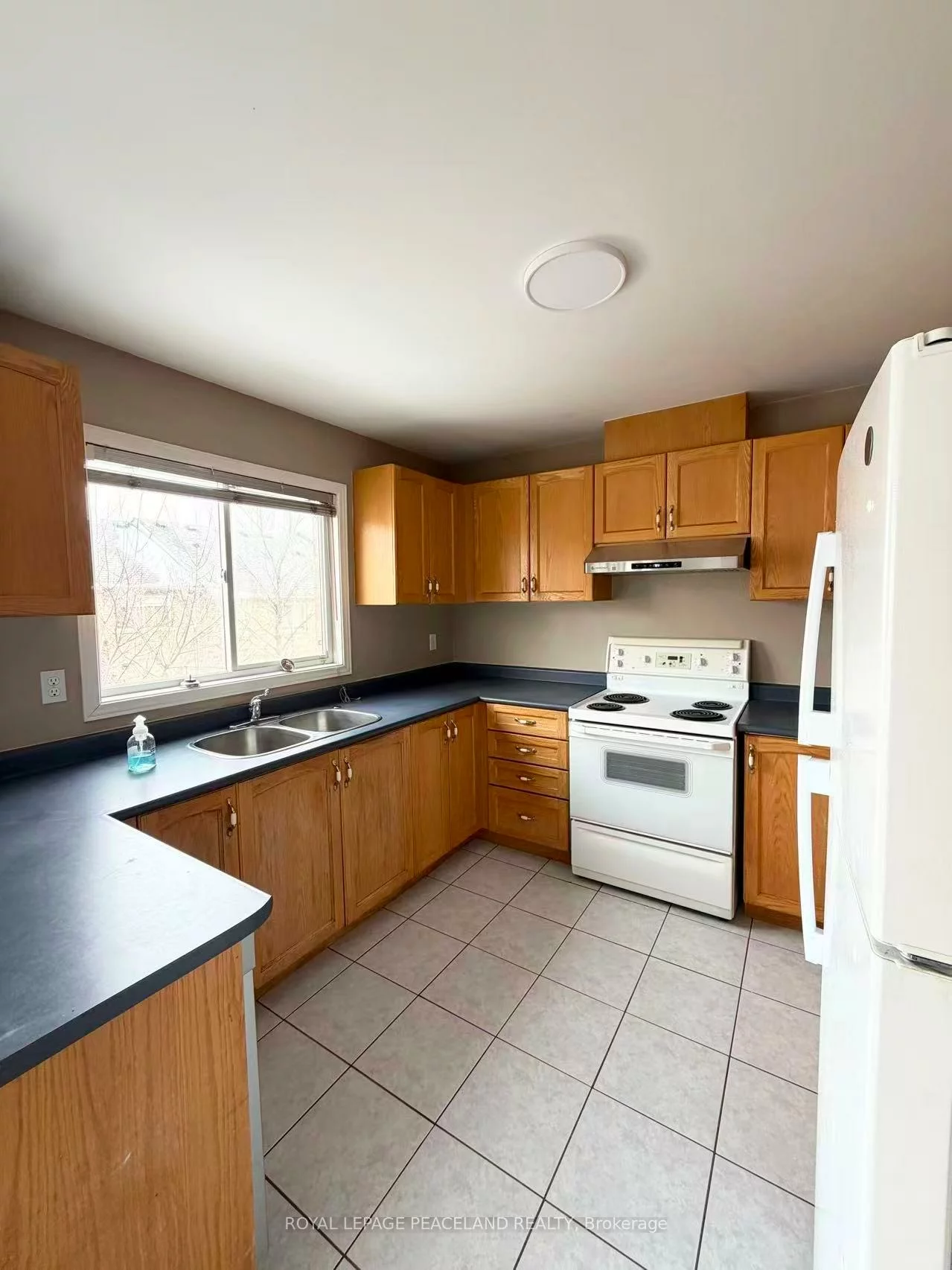 367, Marble, Woodland Hill, Newmarket