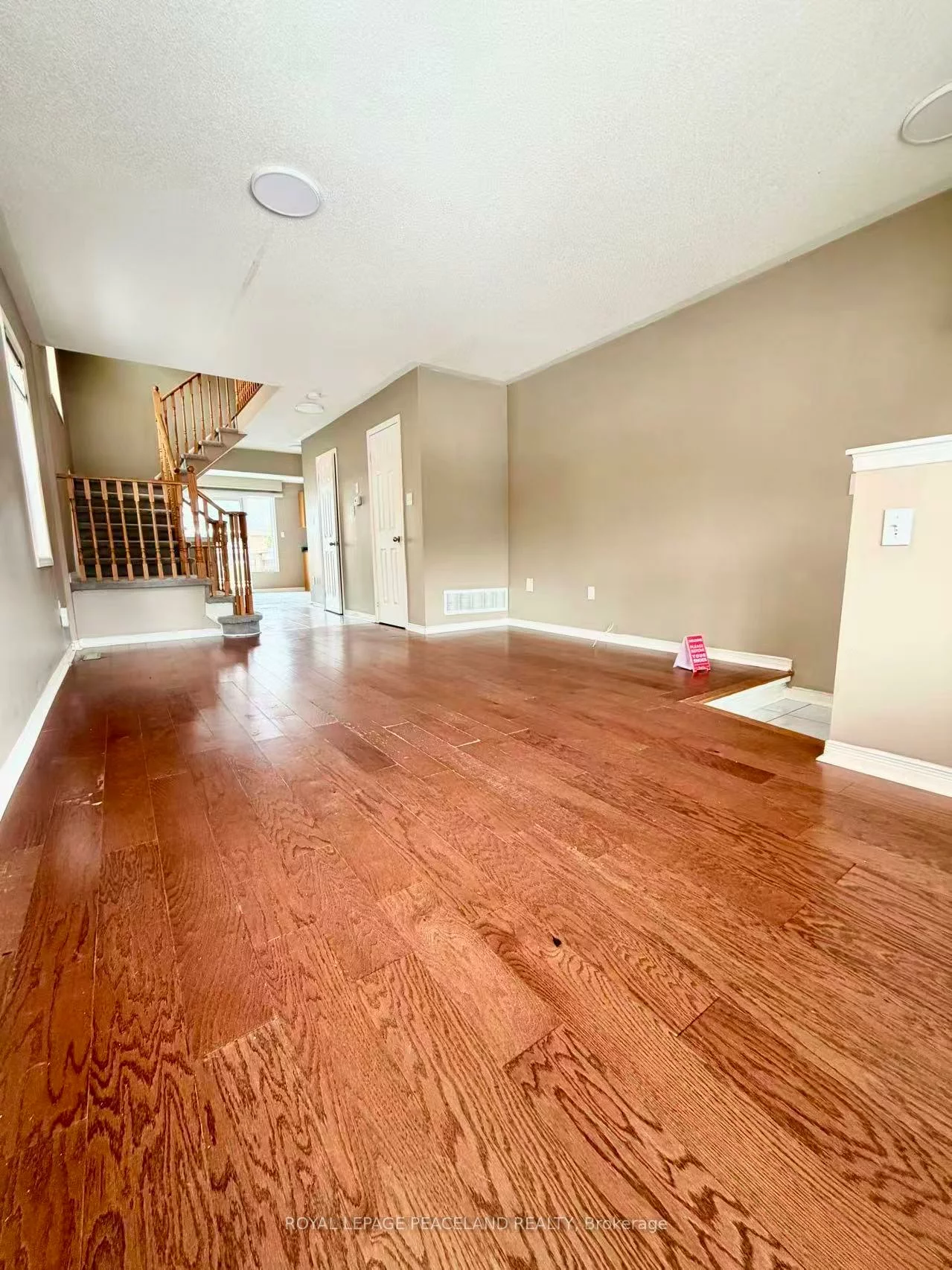 367, Marble, Woodland Hill, Newmarket