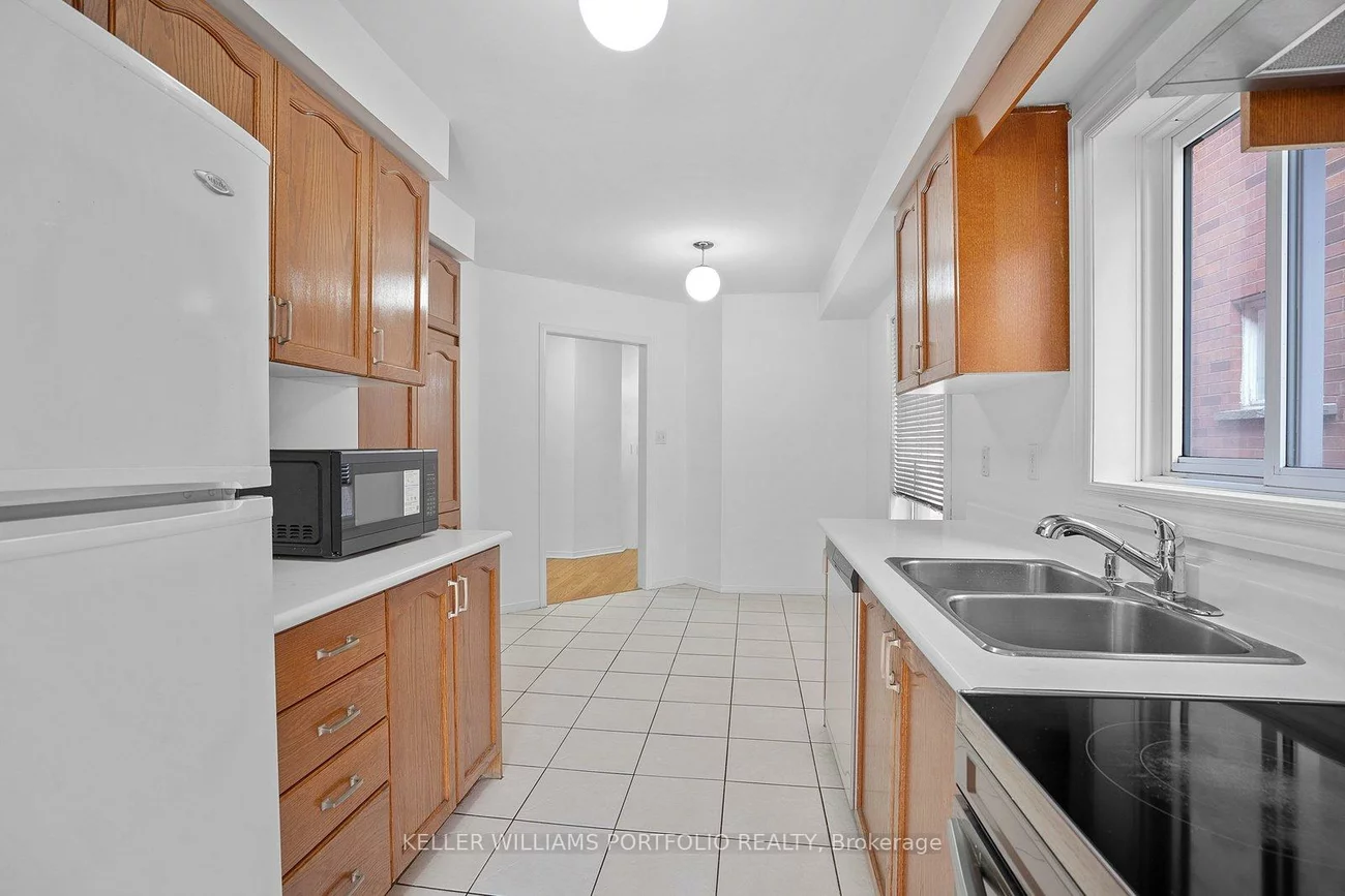 605, Skinner, Stonehaven-Wyndham, Newmarket