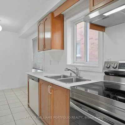 605, Skinner, Stonehaven-Wyndham, Newmarket