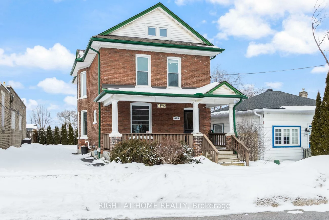 443, Ontario, Central Newmarket, Newmarket